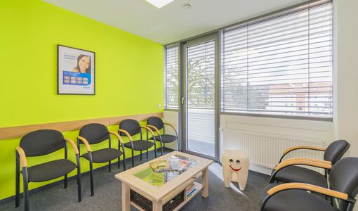 Foto: Wartezimmer Zahnarztpraxis