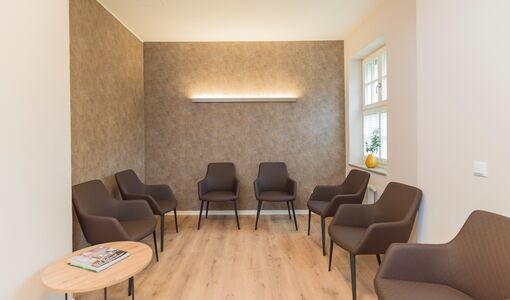 Foto: Wartezimmer Arztpraxis
